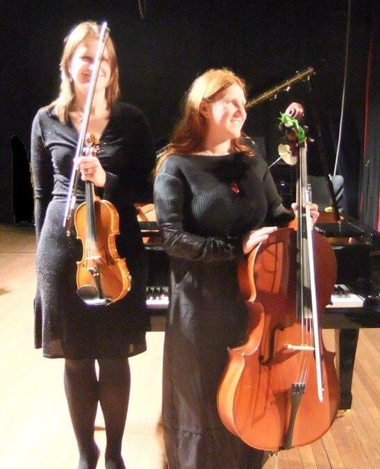 Zlata Brouwer en Martine Mussies viool en cello