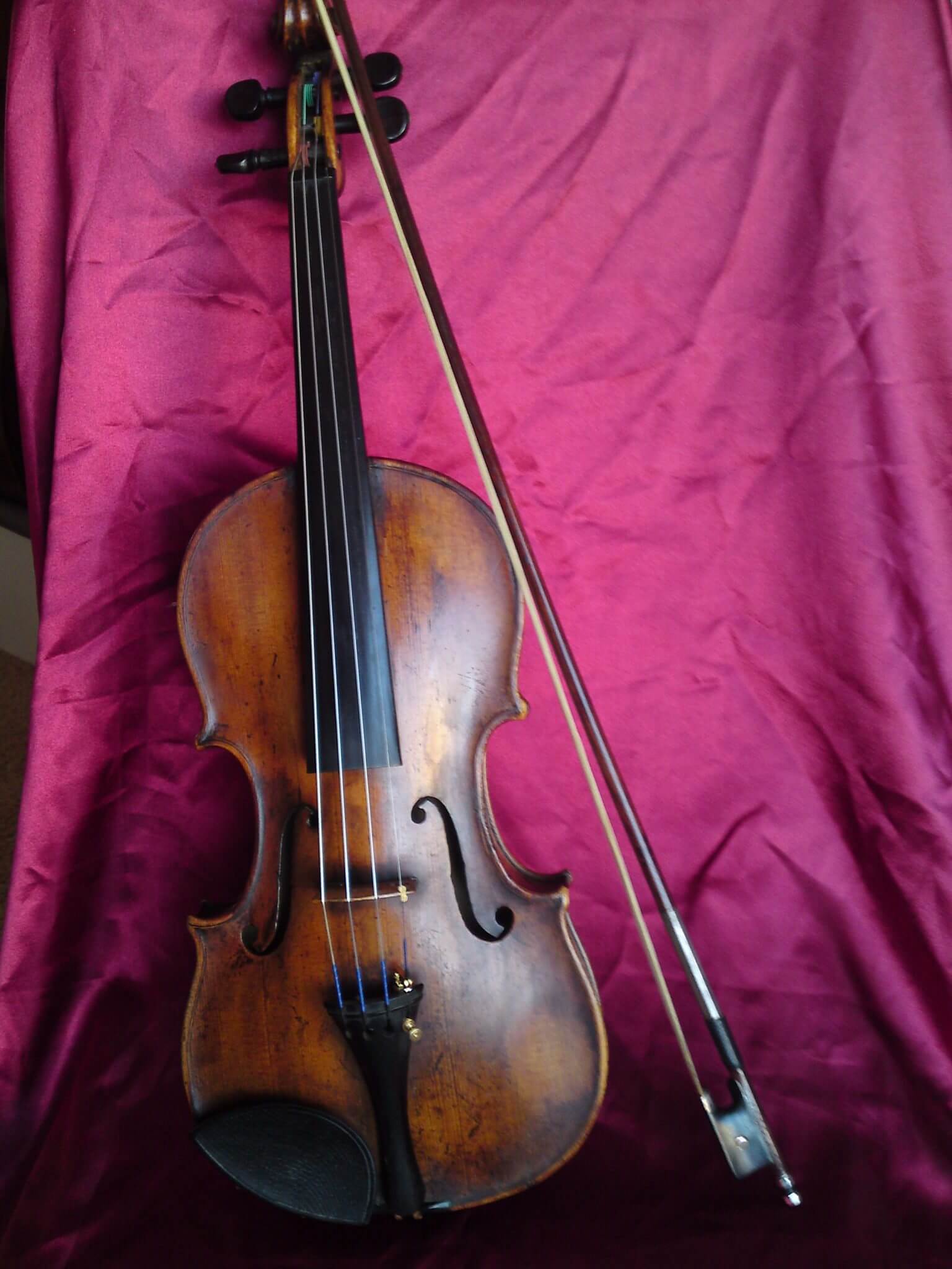 Artikel] Wat is beter... een oude, nieuwe, antieke of tweedehands viool, altviool of - spelen met online vioolles voor volwassen beginners